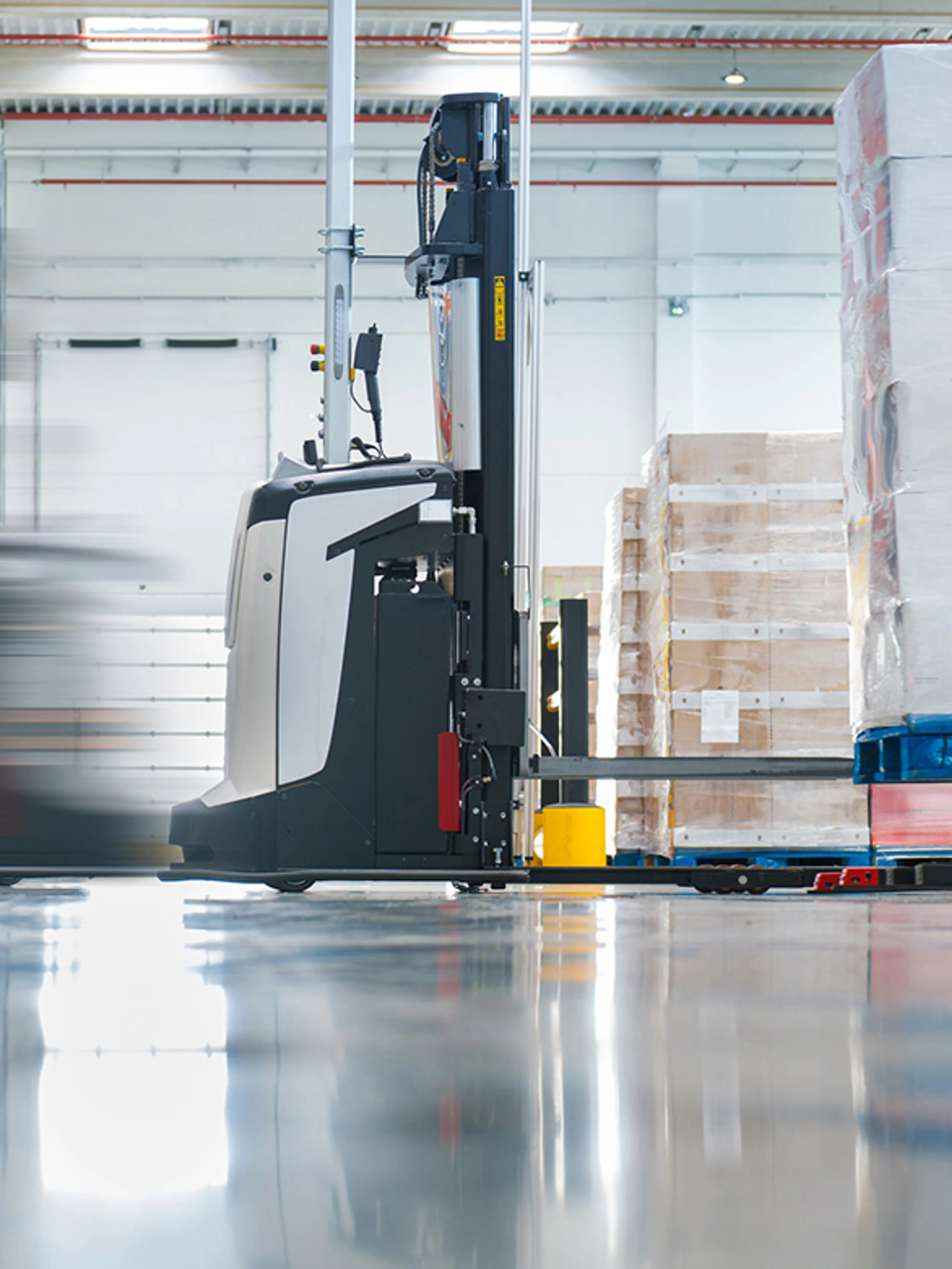 Industriële mobiele robots (IMR's) zijn uitgerust met aanwezigheidssensoren die ongelukken voorkomen.