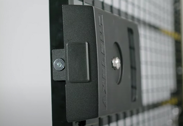 Ons elektrisch cilinderslot is gepatenteerd en heeft een unieke sluitfunctie 