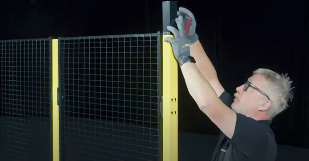 Installere Drievoudige schuifdeur met 3-staps rail met Axelent
